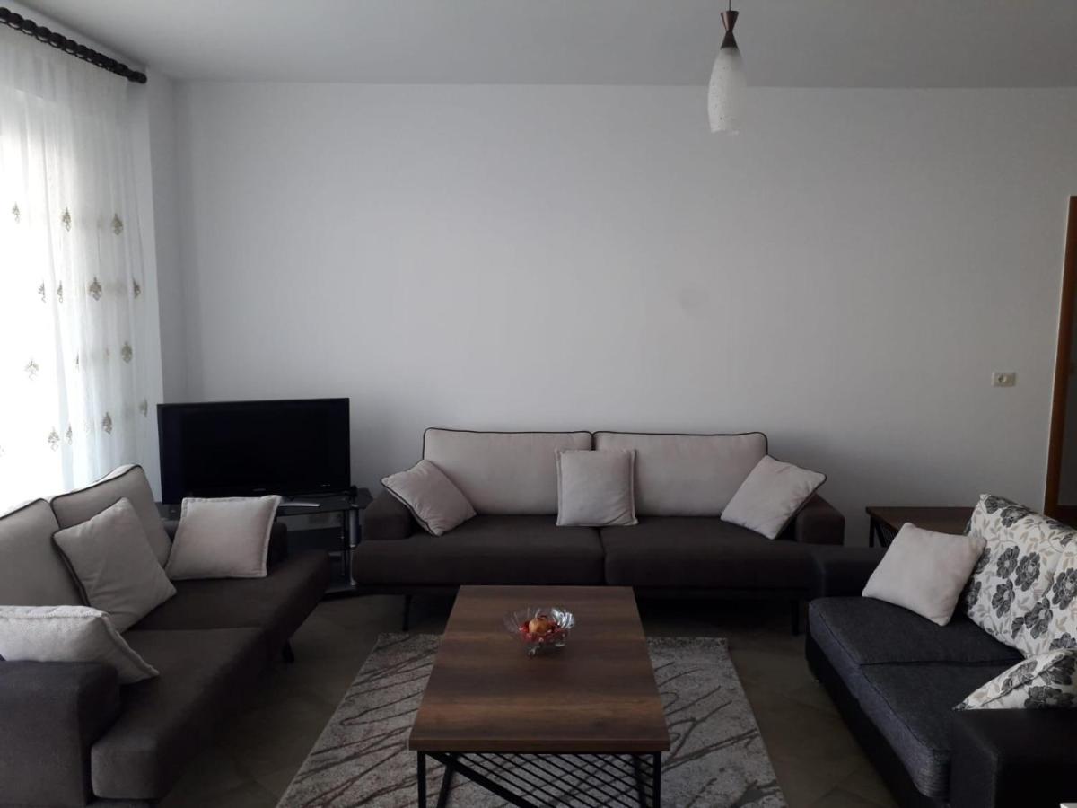 Center-Sea View Apartament,Sarande Bagian luar foto