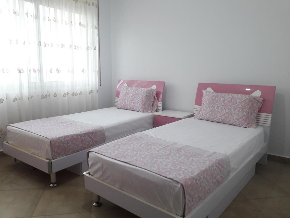 Center-Sea View Apartament,Sarande Bagian luar foto