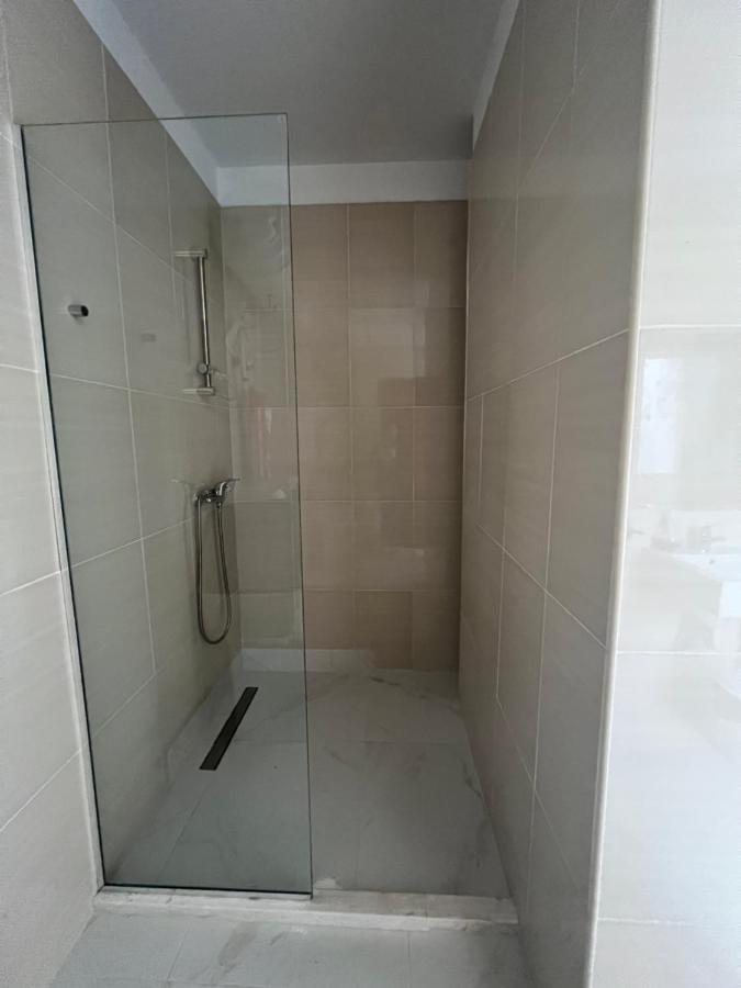 Center-Sea View Apartament,Sarande Bagian luar foto